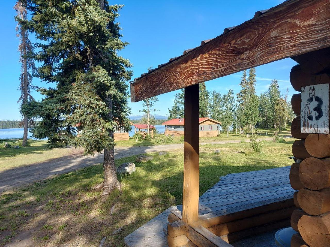 Escott Bay Resort Anahim Lake Экстерьер фото